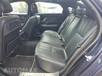 2015 Jaguar XJL Portfolio – miniatura 13