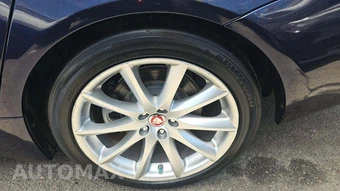 2015 Jaguar XJL Portfolio – miniatura 26