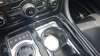 2015 Jaguar XJL Portfolio – miniatura 30