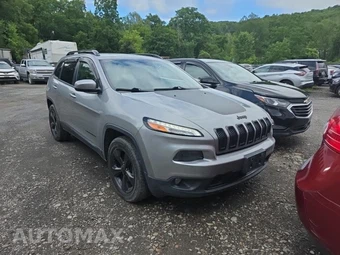 2015 Jeep Cherokee Altitude Edition - miniatura 3