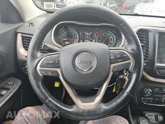 2015 Jeep Cherokee Altitude Edition - miniatura 10