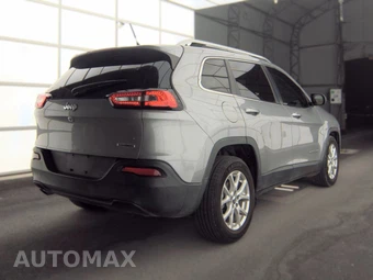 2015 Jeep Cherokee Latitude - miniatura 4