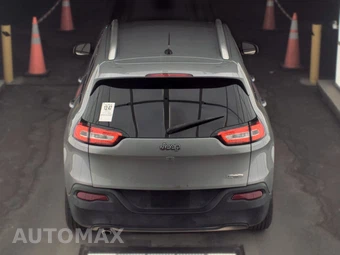2015 Jeep Cherokee Latitude - miniatura 5