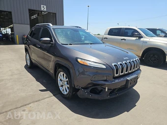 2015 Jeep Cherokee Latitude - miniatura 3
