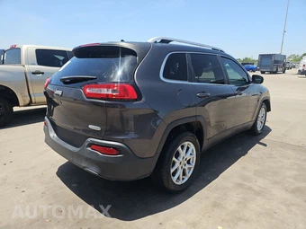2015 Jeep Cherokee Latitude - miniatura 4