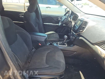 2015 Jeep Cherokee Latitude - miniatura 8