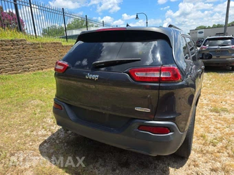 2015 Jeep Cherokee Latitude - miniatura 3