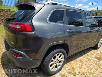 2015 Jeep Cherokee Latitude - miniatura 4