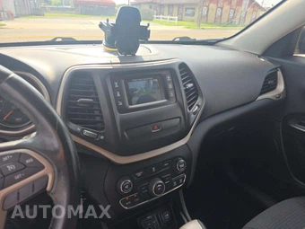 2015 Jeep Cherokee Latitude - miniatura 10