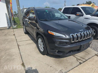 2015 Jeep Cherokee Latitude - miniatura 4