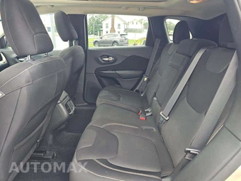 2015 Jeep Cherokee Latitude – miniatura 13