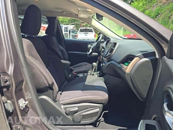 2015 Jeep Cherokee Latitude – miniatura 15