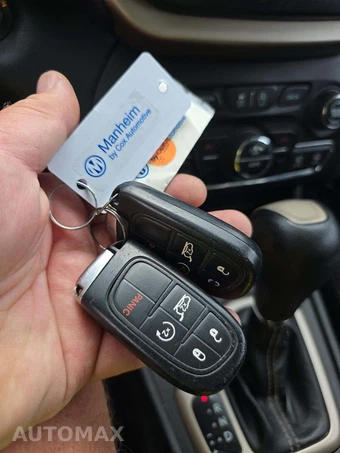 2015 Jeep Cherokee Latitude - miniatura 8