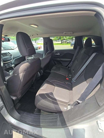 2015 Jeep Cherokee Latitude – miniatura 13