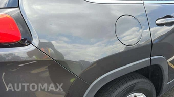 2015 Jeep Cherokee Latitude - miniatura 12