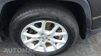 2015 Jeep Cherokee Latitude - miniatura 24