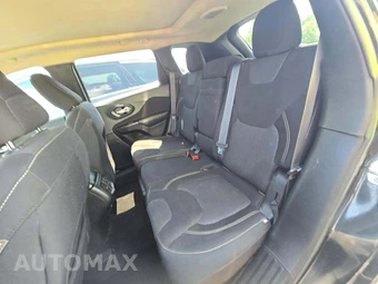 2015 Jeep Cherokee Latitude – miniatura 13