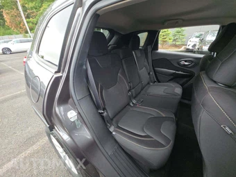 2015 Jeep Cherokee Latitude - miniatura 13