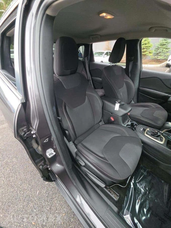 2015 Jeep Cherokee Latitude - miniatura 15