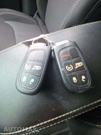 2015 Jeep Cherokee Latitude - miniatura 5