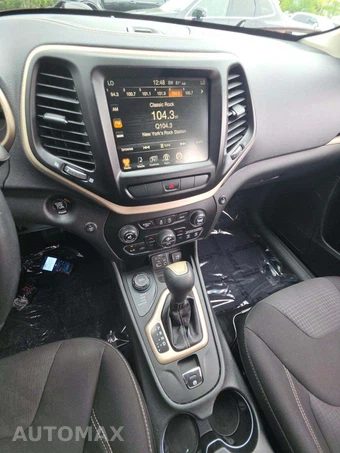 2015 Jeep Cherokee Latitude - miniatura 7
