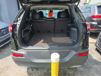 2015 Jeep Cherokee Limited - miniatura 14