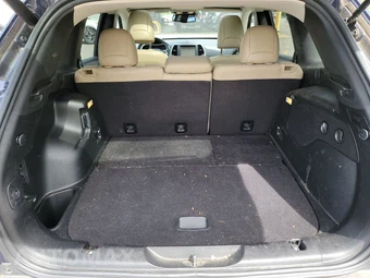 2015 Jeep Cherokee Limited – miniatura 16