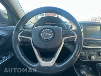 2015 Jeep Cherokee Limited – miniatura 16