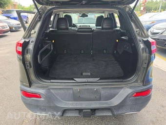 2015 Jeep Cherokee Limited – miniatura 14
