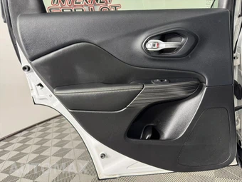 2015 Jeep Cherokee Limited - miniatura 39