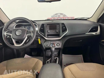 2015 Jeep Cherokee Sport - miniatura 11