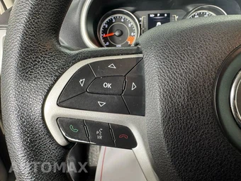 2015 Jeep Cherokee Sport - miniatura 15