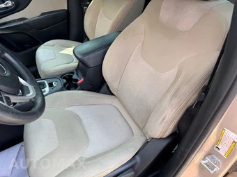 2015 Jeep Cherokee Sport - miniatura 29