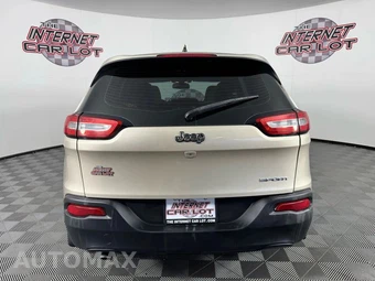 2015 Jeep Cherokee Sport - miniatura 6