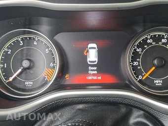 2015 Jeep Cherokee Trailhawk – miniatura 12