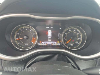 2015 Jeep Cherokee Trailhawk – miniatura 6