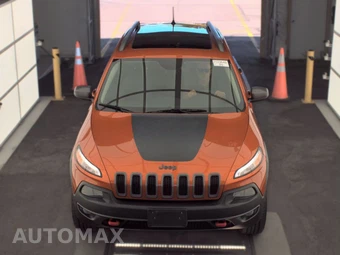 2015 Jeep Cherokee Trailhawk - miniatura 2