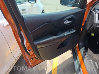 2015 Jeep Cherokee Trailhawk – miniatura 9