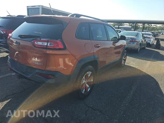 2015 Jeep Cherokee Trailhawk - miniatura 4