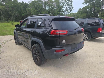 2015 Jeep Cherokee Trailhawk – miniatura 2