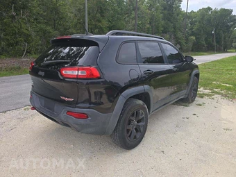 2015 Jeep Cherokee Trailhawk – miniatura 3