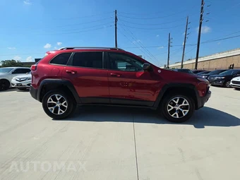 2015 Jeep Cherokee Trailhawk - miniatura 5