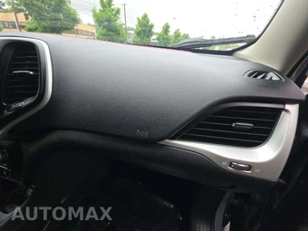2015 Jeep Cherokee Trailhawk - miniatura 16