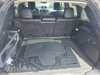 2015 Jeep Cherokee Trailhawk - miniatura 16