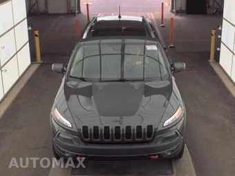 2015 Jeep Cherokee Trailhawk - miniatura 2