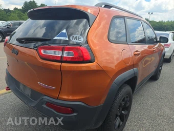 2015 Jeep Cherokee Trailhawk – miniatura 4