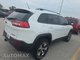 2015 Jeep Cherokee Trailhawk – miniatura 4