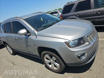 2015 Jeep Compass High Altitude Edition – miniatura 3