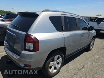 2015 Jeep Compass High Altitude Edition – miniatura 4