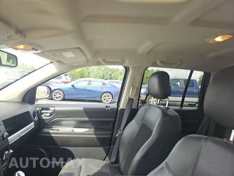 2015 Jeep Compass Latitude - miniatura 17